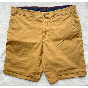 Pull &‎ Bear Men's Shorts EU42(M) Brown Front Pocket Slashed Casual Chino